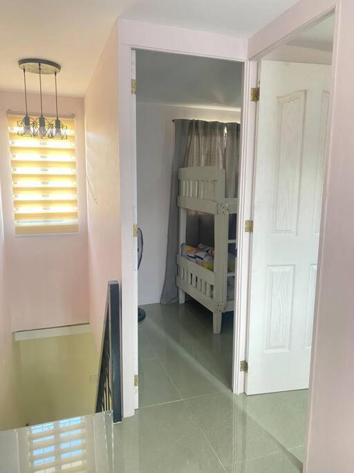 2 Bedroom Townhouse In Bacolod City Exterior foto