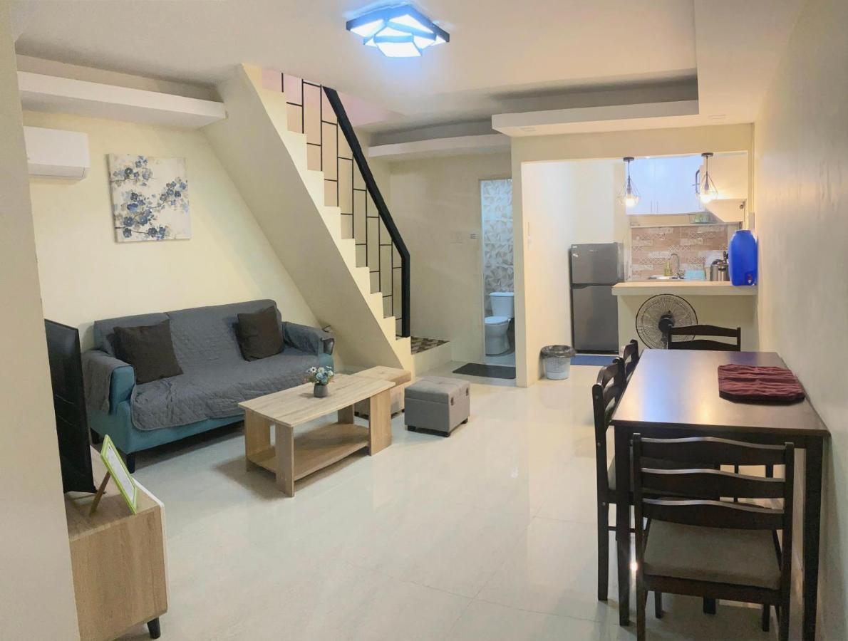 2 Bedroom Townhouse In Bacolod City Exterior foto