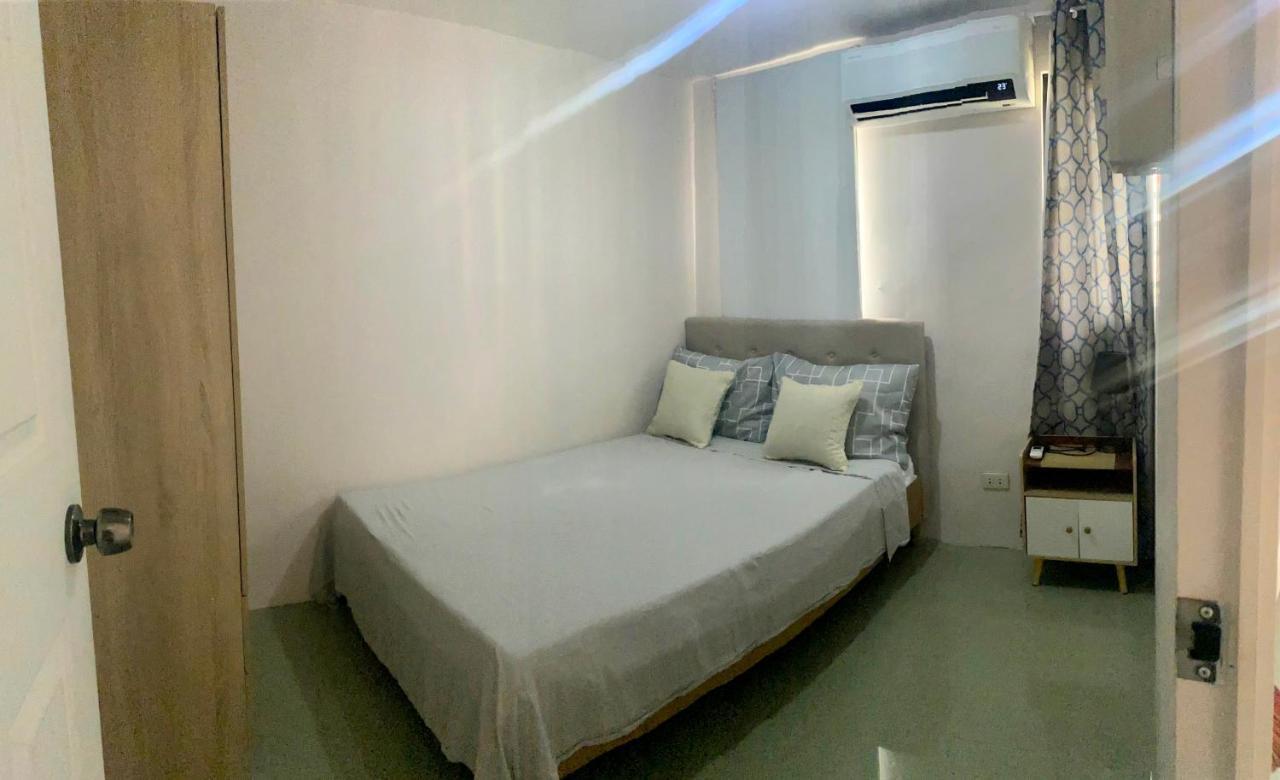 2 Bedroom Townhouse In Bacolod City Exterior foto